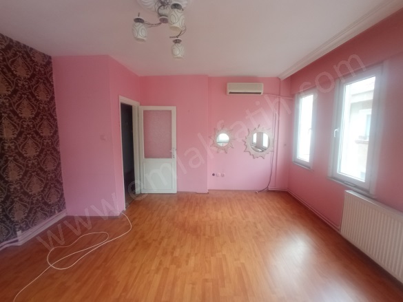Kocamustafapaşa Kiralık Daire Fatih Kiralık Daire |  2+1 Oda | 80M2 Aylık 27.000Tl  Krediye Uygun  | 3. Kat | Kombi | 2 Banyo | 3 Yatak Odası Resim-1