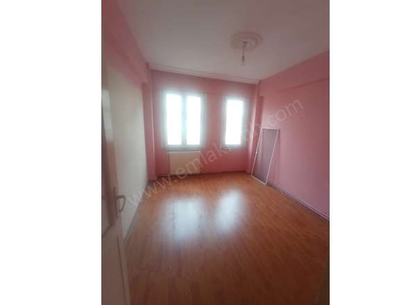 Kocamustafapaşa Kiralık Daire Fatih Kiralık Daire |  2+1 Oda | 80M2 Aylık 27.000Tl  Krediye Uygun  | 3. Kat | Kombi | 2 Banyo | 3 Yatak Odası Resim-4