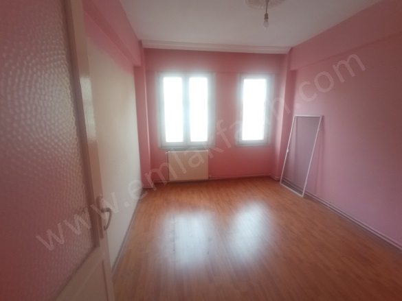 Kocamustafapaşa Kiralık Daire Fatih Kiralık Daire |  2+1 Oda | 80M2 Aylık 27.000Tl  Krediye Uygun  | 3. Kat | Kombi | 2 Banyo | 3 Yatak Odası Resim-5