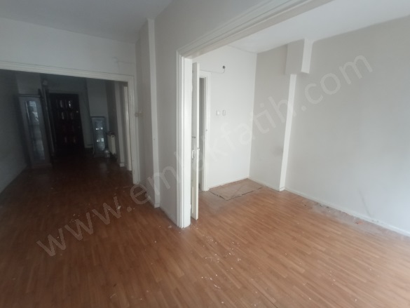 Kocamustafapaşa Kiralık Daire Fatih Kiralık Daire |  2+1 Oda | 75M2 Aylık 20.000Tl  Krediye Uygun  | 3. Kat | Kombi | 1 Banyo | 2 Yatak Odası Resim-3
