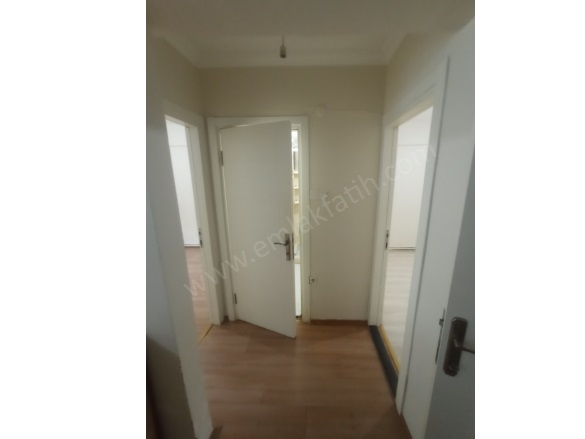 Yedikule Kiralık Daire Fatih Kiralık Daire |  2+1 Oda | 80M2 Aylık 22.000Tl  Krediye Uygun  | Bahçe Katı | Kombi | 1 Banyo | 2 Yatak Odası Resim-5