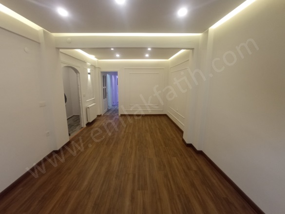 Kocamustafapaşa Kiralık Daire Fatih Kiralık Daire |  3+1 Oda | 135M2 Aylık 50.000Tl  Krediye Uygun  | 3. Kat | Kombi | 1 Banyo | 3 Yatak Odası Resim-2