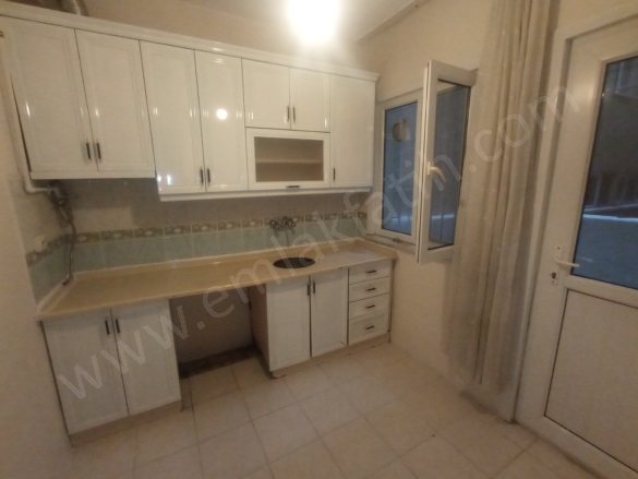 Kocamustafapaşa Kiralık Daire Fatih Kiralık Daire |  1 Oda | 40M2 Aylık 0Tl  Krediye Uygun  | Giriş Katı | Kombi | 1 Banyo Resim-2