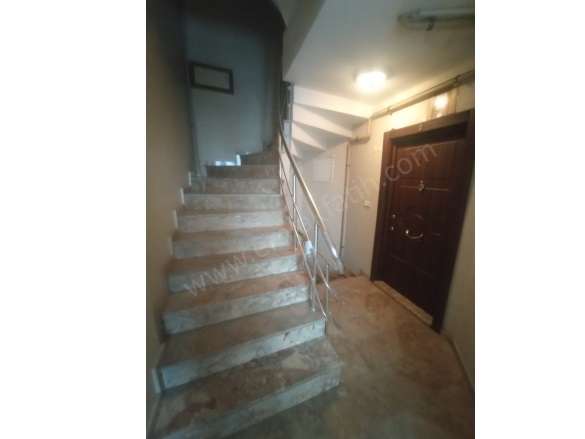 Kocamustafapaşa Satılık Daire Fatih Satılık Daire |  2+1 Oda | 90M2 3.100.000Tl  Krediye Uygun  | Yarı Bordum | Kombi | 1 Banyo | 2 Yatak Odası Resim-2