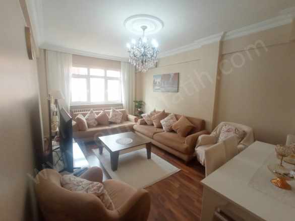 Kocamustafapaşa Marmara Caddesi Satılık Daire 3+1 110 M² Balkonlu 4 Kat Fatih