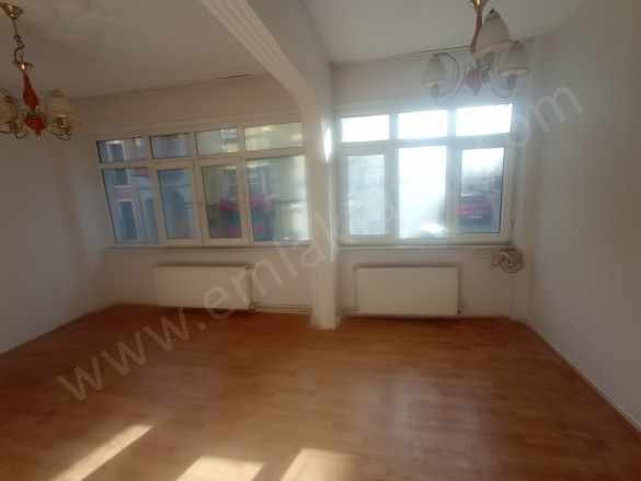 Kocamustafapaşa Kiralık Daire 2+1+Hol Yüksek Giriş Kombili Memura Memur Ailesine Fatih