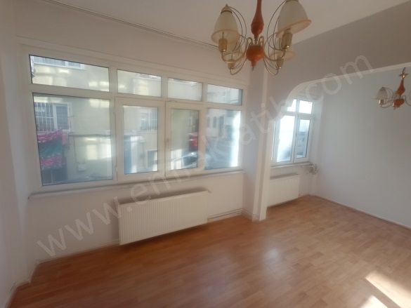 Kocamustafapaşa Kiralık Daire Fatih Kiralık Daire |  2+1 Oda | 75M2 Aylık 0Tl  Krediye Uygun  | Yüksek Giriş | Kombi | 1 Banyo | 1 Yatak Odası Resim-3