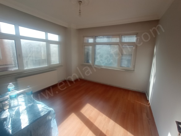 Kocamustafapaşa Kiralık Daire Fatih Kiralık Daire |  2+1 Oda | 75M2 Aylık 0Tl  Krediye Uygun  | Yüksek Giriş | Kombi | 1 Banyo | 1 Yatak Odası Resim-5