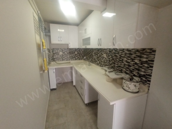 Kocamustafapaşa Kiralık Daire Fatih Kiralık Daire |  2+1 Oda | 75M2 Aylık 0Tl  Krediye Uygun  | 3. Kat | Kombi | 1 Banyo | 2 Yatak Odası Resim-4