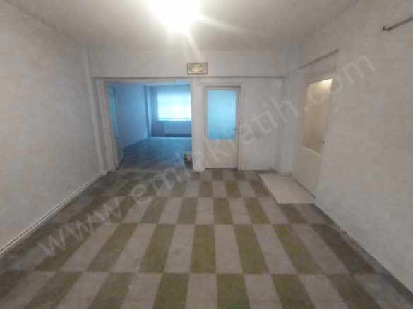 Mevlanakapı Mah 2+1+Hol 95 M² Kombili 1 Kat Çift Cepheli Kiralık Daire Fatih