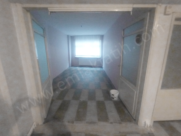 Mevlanakapı Kiralık Daire Fatih Kiralık Daire |  2+1 Oda | 95M2 Aylık 0Tl  Krediye Uygun  | 1. Kat | Kombi | 1 Banyo | 2 Yatak Odası Resim-2