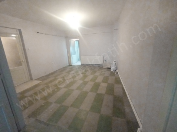 Mevlanakapı Kiralık Daire Fatih Kiralık Daire |  2+1 Oda | 95M2 Aylık 0Tl  Krediye Uygun  | 1. Kat | Kombi | 1 Banyo | 2 Yatak Odası Resim-4