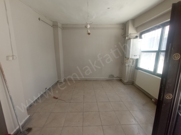 Kocamustafapaşa Kiralık Dükkan Fatih Kiralık Bina |  4+1 Oda | 150M2 Aylık 0Tl | Komple Bina | Kombi | 3 Banyo Resim-3