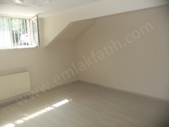 Kocamustafapaşa Kiralık Daire Fatih Kiralık Daire |  1+1 Oda | 55M2 Aylık 16.000Tl  Krediye Uygun  | Yarı Bordum | Kombi | 1 Banyo | 1 Yatak Odası Resim-2