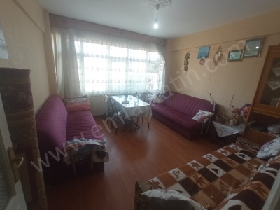 Ana Cadde Üzeri Eşyalı 2+1 Kombili Çift Cepheli Kiralık Daire Fatih Yedikule