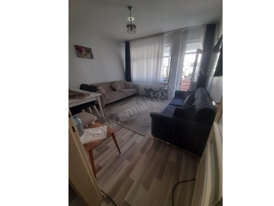 Kocamustafapaşa Satılık Daire 1+1 Merkezde Köşe Binada Fatih