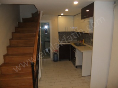 K M Paşa Demirci Osman Sokakta 4 Katlı Müstakil Ev 3+1 Satılık Daire Fatih Kocamustafapaşa