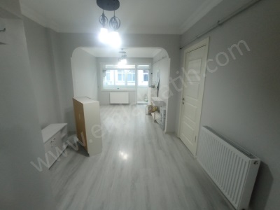 Kocamustafapaşa Hacıkadın Caddesi Full Yapılı Temiz 2+1 Kiralık Daire Fatih