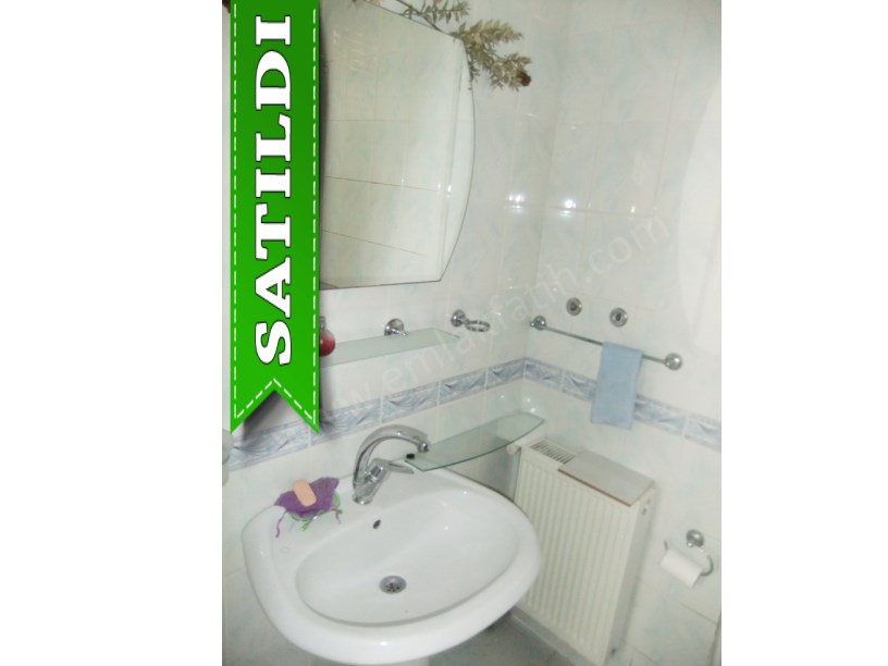 Meydan Yanı 2+1 2.Kat Yapılı 60m2 Köşe Daire  ( ESKİ PORTFÖY )