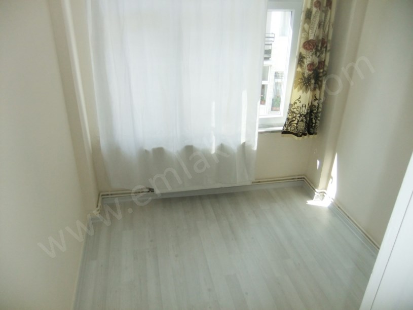 Meydan Yanı 2+1 2.Kat Yapılı 60m2 Köşe Daire  ( ESKİ PORTFÖY )