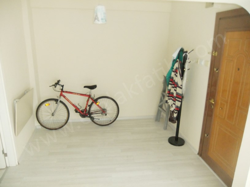 Meydan Yanı 2+1 2.Kat Yapılı 60m2 Köşe Daire  ( ESKİ PORTFÖY )