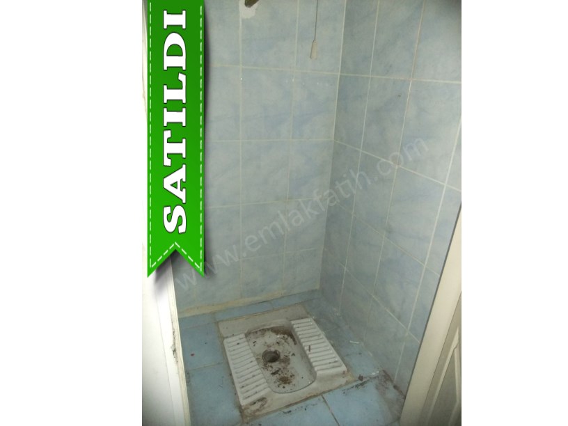 Kocamustafapaşada 15 Yıllık Genç Binada 2+1 Yarı Bodrum