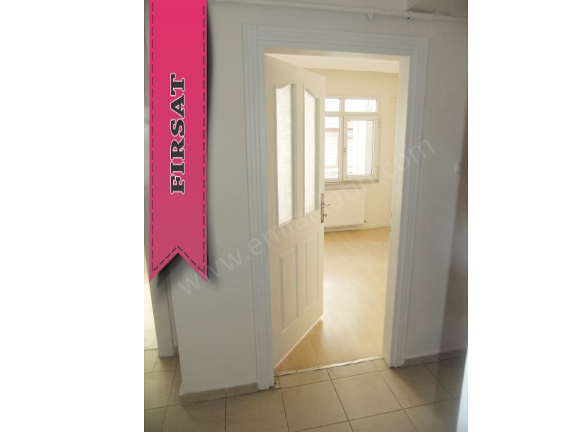 Kocamustafapaşada 2+1 75m2 3. Ara Kat Açıklamaya Dikkat
