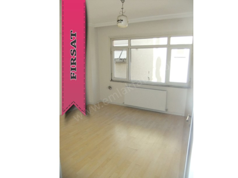 Kocamustafapaşada 2+1 75m2 3. Ara Kat Açıklamaya Dikkat