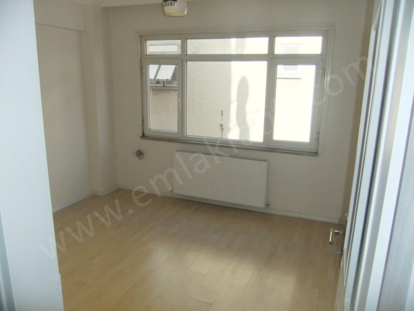 K.M.Paşa Kiralık Daire Meydan Yanında 2+1 ( ESKİ PORTFÖY )