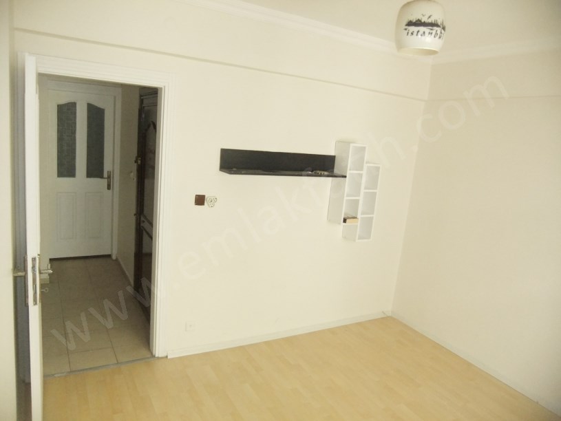 K.M.Paşa Kiralık Daire Meydan Yanında 2+1 ( ESKİ PORTFÖY )