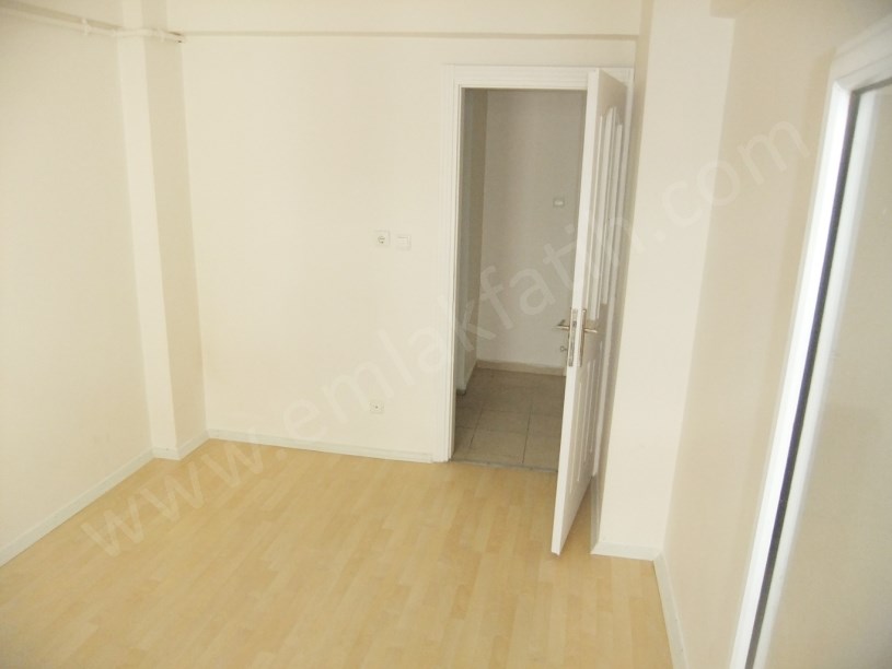 K.M.Paşa Kiralık Daire Meydan Yanında 2+1 ( ESKİ PORTFÖY )