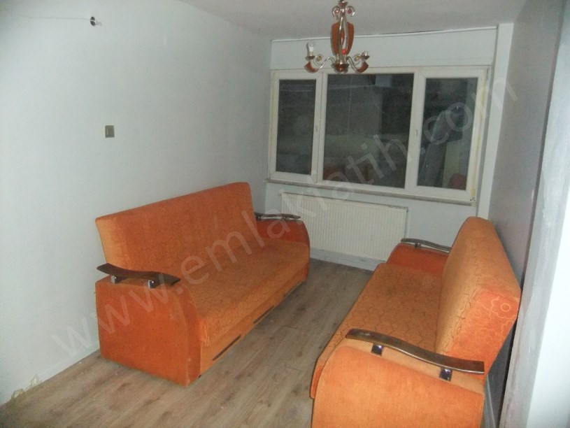 Sümbül Efendi Kiralık Daire Ali Fakih Caddesi Yanı Bim Sırasında  1+1 Bahçeli Daire
