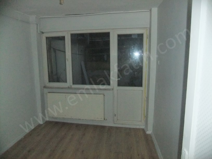 Sümbül Efendi Kiralık Daire Ali Fakih Caddesi Yanı Bim Sırasında  1+1 Bahçeli Daire