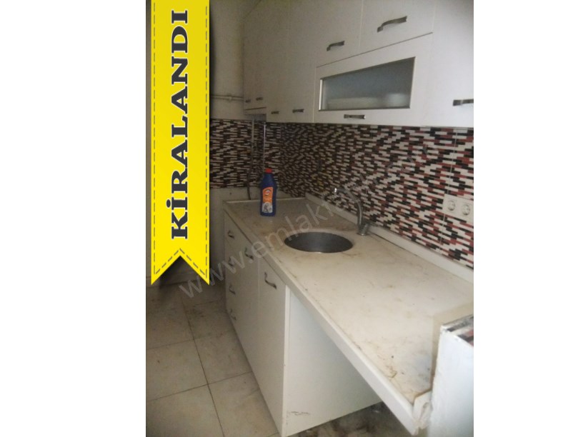 Kocamustafapaşa Kiralık Daire 3+1 3.Kat 90m2 ( ESKİ PORTFÖY )