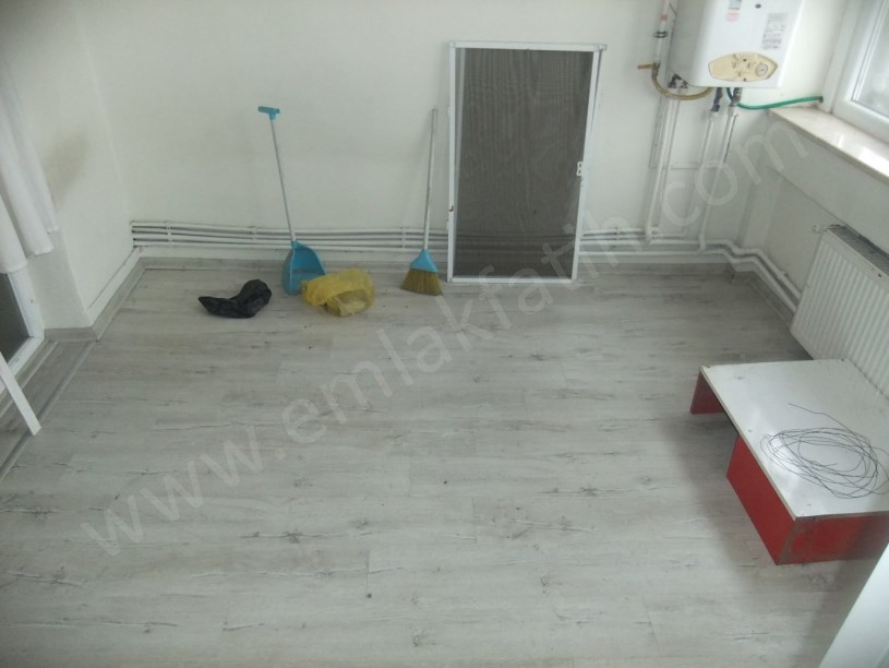 Kocamustafapaşa Kiralık Daire 3+1 3.Kat 90m2 ( ESKİ PORTFÖY )