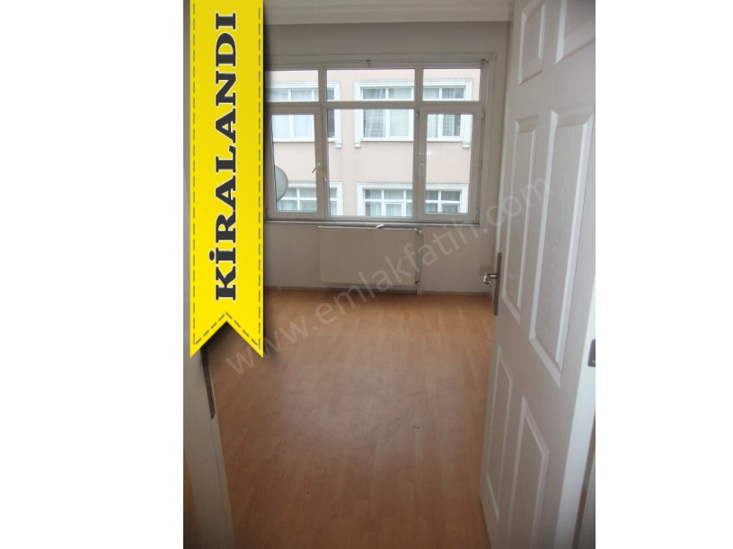 Fındıkzade Kiralık Daire Kızıl Elma Caddesine Yakın 2+1 80m² ( ESKİ PORTFÖY ) Çok Temiz Bakımlı Ev
