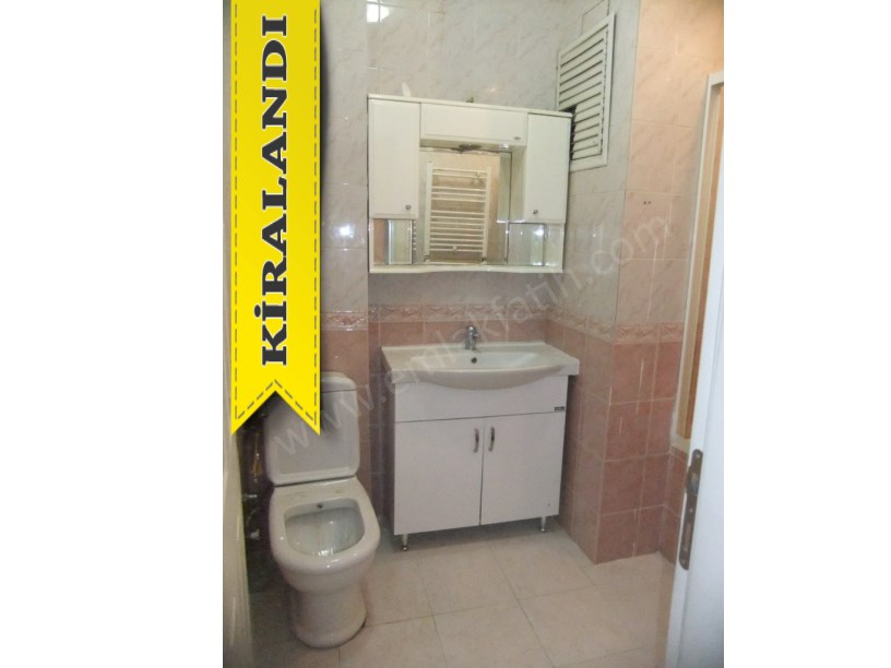Fındıkzade Kiralık Daire Kızıl Elma Caddesine Yakın 2+1 80m² ( ESKİ PORTFÖY ) Çok Temiz Bakımlı Ev