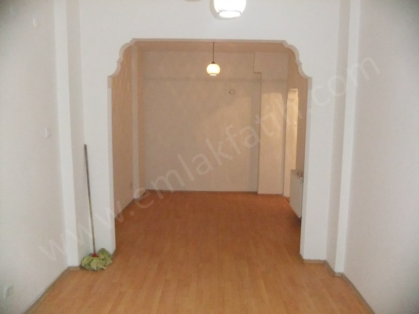 Kocamustafapaşa Kiralık Daire Hacıkadın Cad. 2+1 80m²  ( ESKİ PORTFÖY )