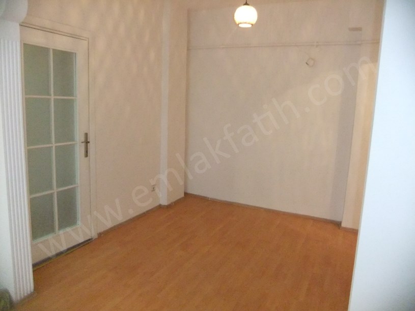Kocamustafapaşa Kiralık Daire Hacıkadın Cad. 2+1 80m²  ( ESKİ PORTFÖY )