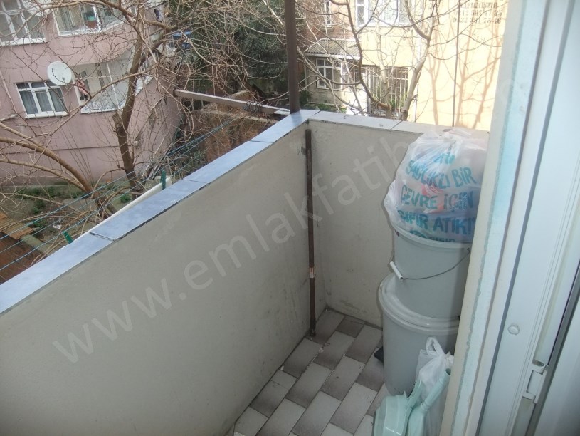 Kocamustafapaşa İftariye Sokak Satılık Daire 2+1