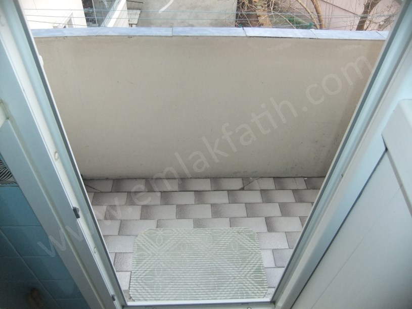 Kocamustafapaşa İftariye Sokak Satılık Daire 2+1