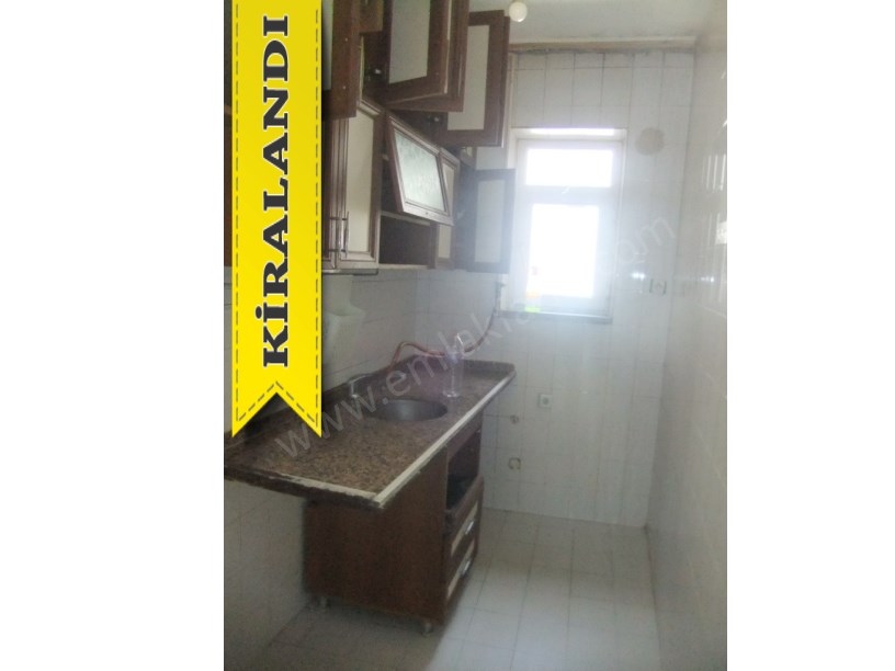 Kocamustafapaşa Kiralık Daire Meydanda Park Manzaralı 2+1 ( ESKİ PORTFÖY )