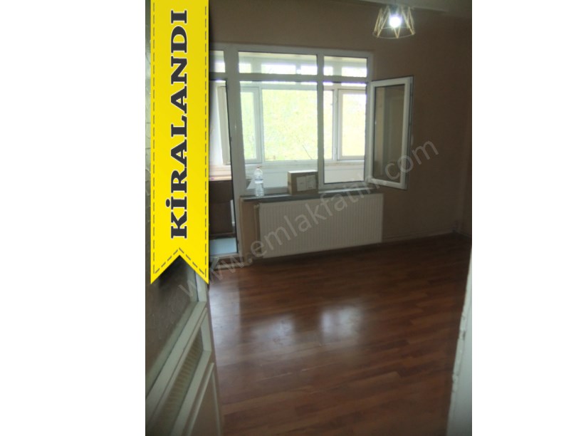 Kocamustafapaşa Kiralık Daire Meydanda Park Manzaralı 2+1 ( ESKİ PORTFÖY )