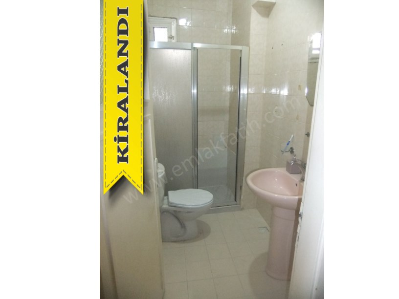 Kocamustafapaşa Kiralık Daire Meydanda Park Manzaralı 2+1 ( ESKİ PORTFÖY )