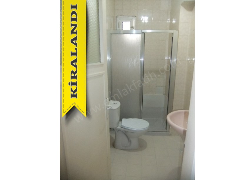 Kocamustafapaşa Kiralık Daire Meydanda Park Manzaralı 2+1 ( ESKİ PORTFÖY )