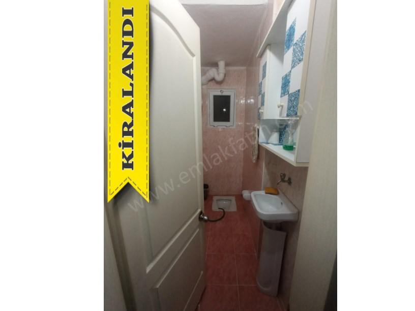 Kocamustafapaşa Kiralık Daire Eşyalı 1+1 Yüksek Giriş ( ESKİ PORTFÖY )