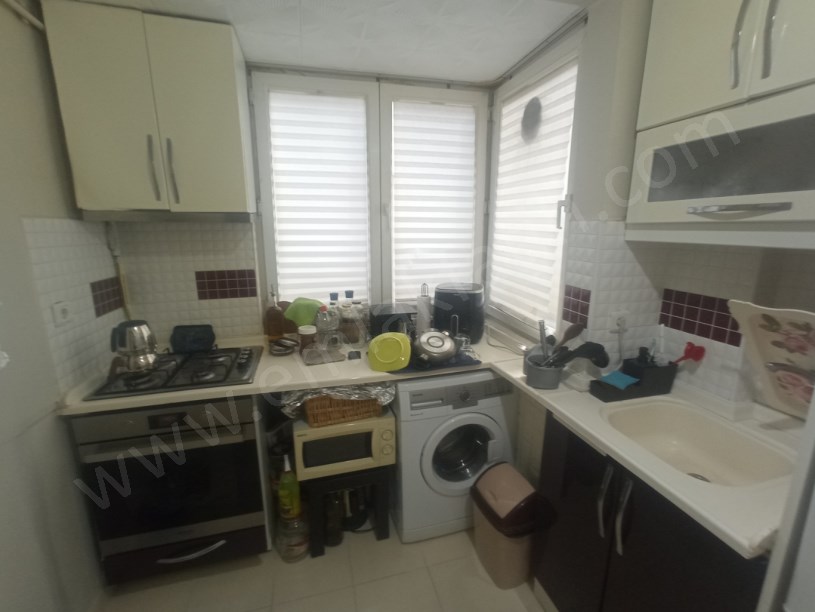 Kocamustafapaşa Demirci Osman Sokakta Yatırımlık 1+1  ( ESKİ PORTFÖY ) 