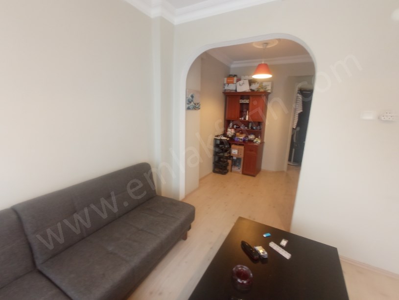 Kocamustafapaşa Demirci Osman Sokakta Yatırımlık 1+1  ( ESKİ PORTFÖY ) 