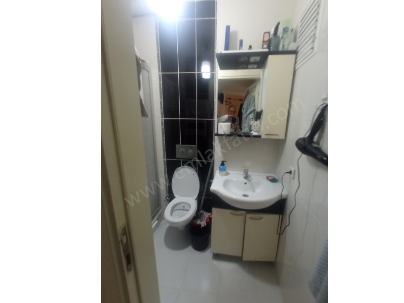 Kocamustafapaşa Demirci Osman Sokakta Yatırımlık 1+1 