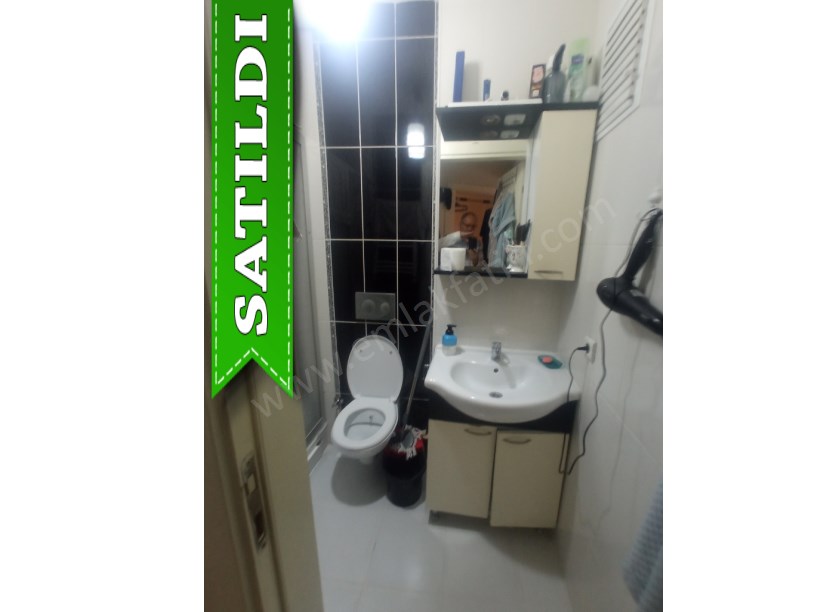 Kocamustafapaşa Demirci Osman Sokakta Yatırımlık 1+1  ( ESKİ PORTFÖY ) 